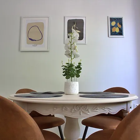 Casa de Férias Aμvrosia Square - Free Wifi, Smart Tv, 2' λεπτά από την παραλία Petalídhion